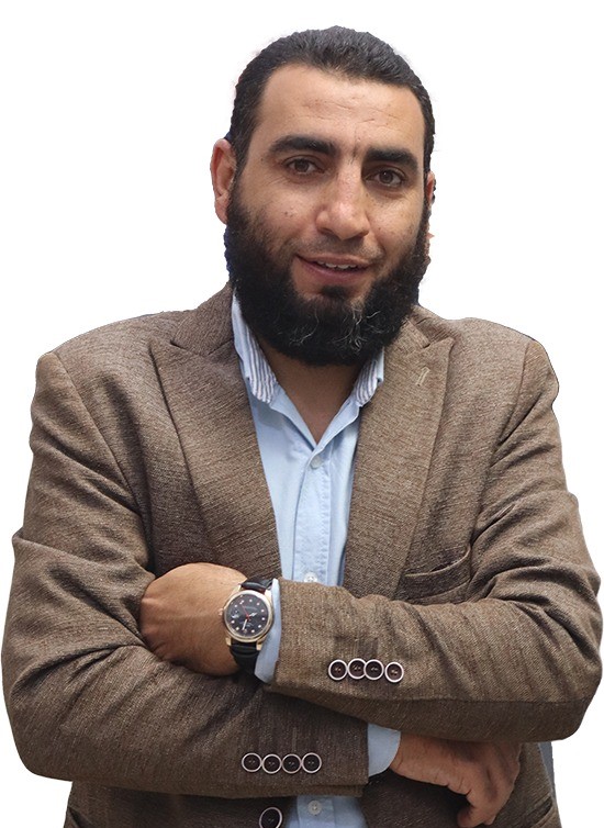 أ / أحمد عثمان